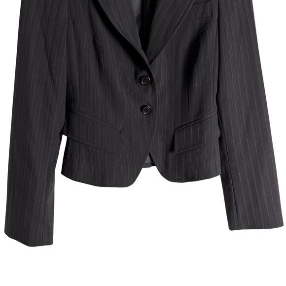 Nuna Lie Black Pinstripe Italian Peak Lapel Two Button Blazer Jacket Size 4 - Picture 3 of 9